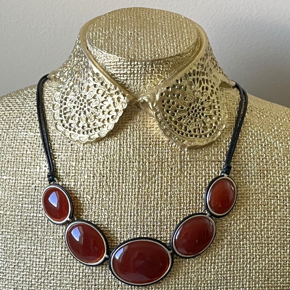 VTG AXCESS Xc Caramel Resin Princess Length Necklace